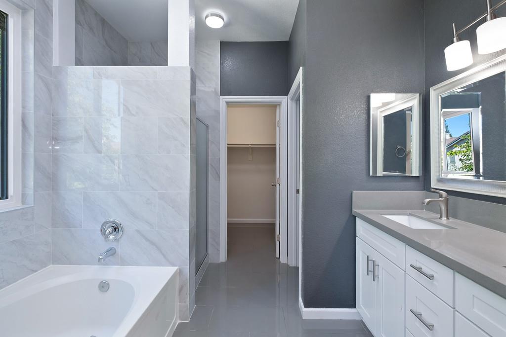 Listing images