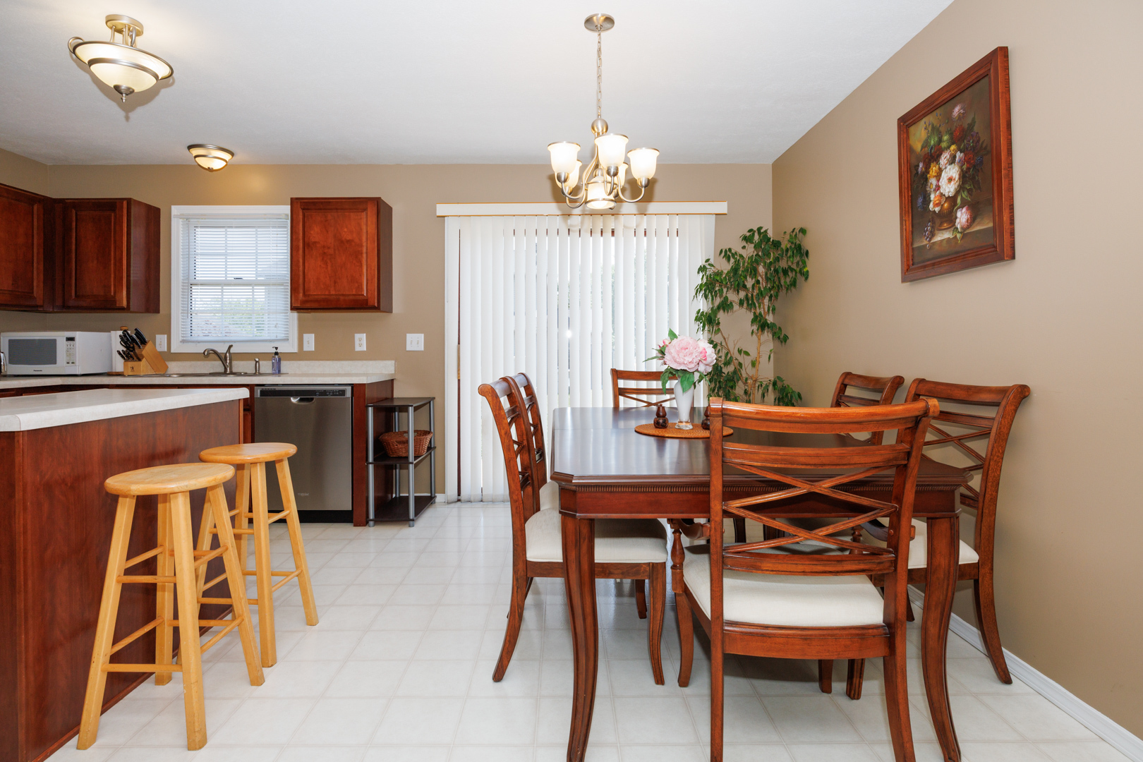 Listing images