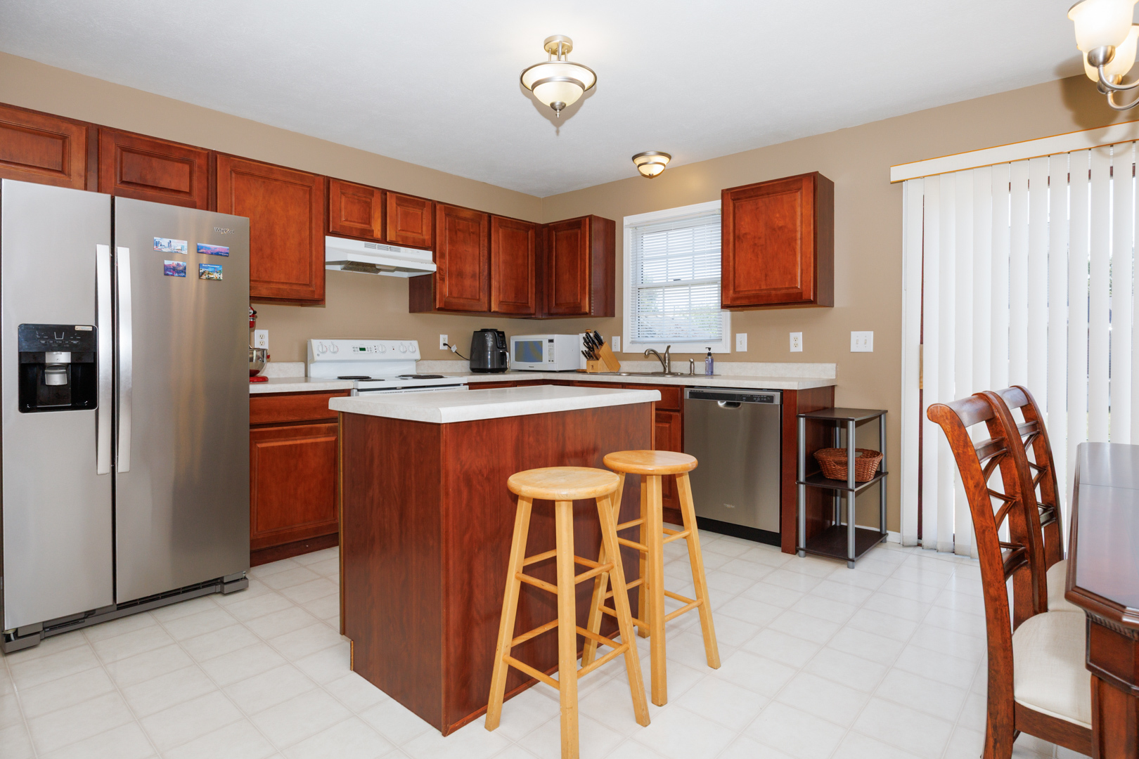 Listing images