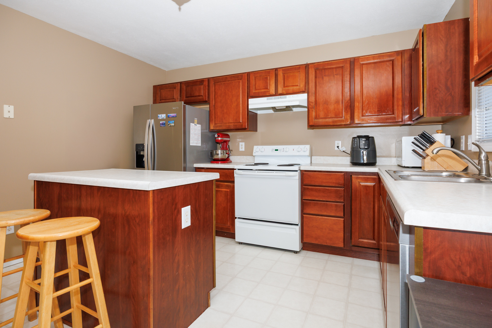 Listing images