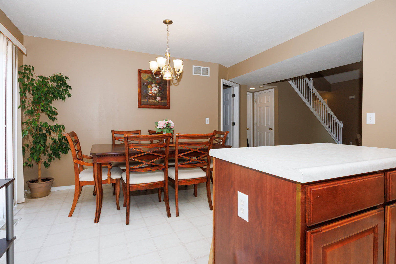 Listing images