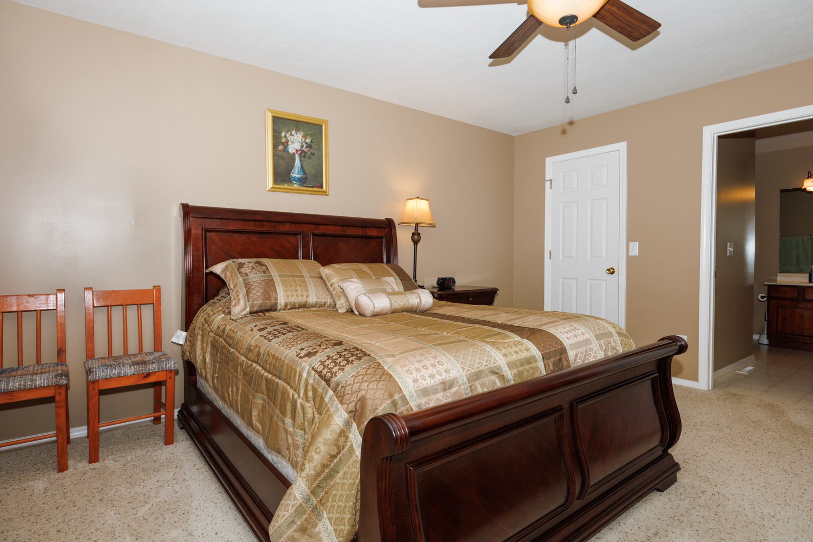 Listing images