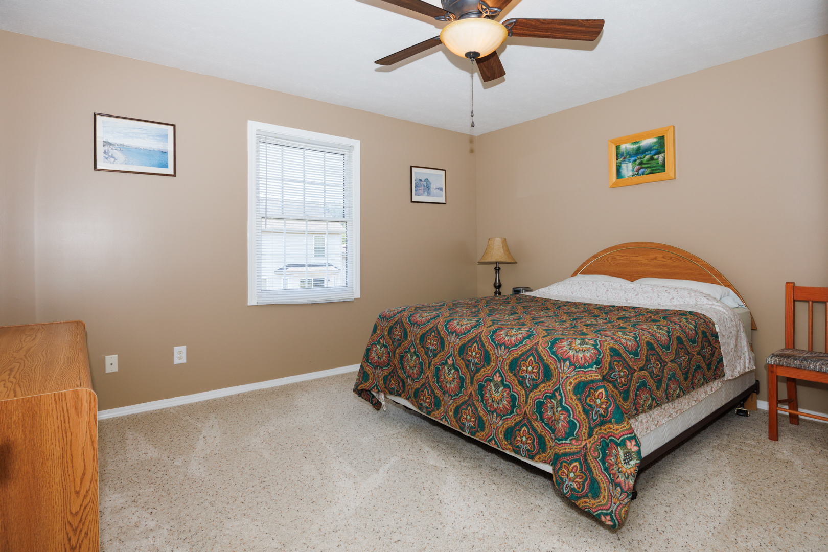 Listing images