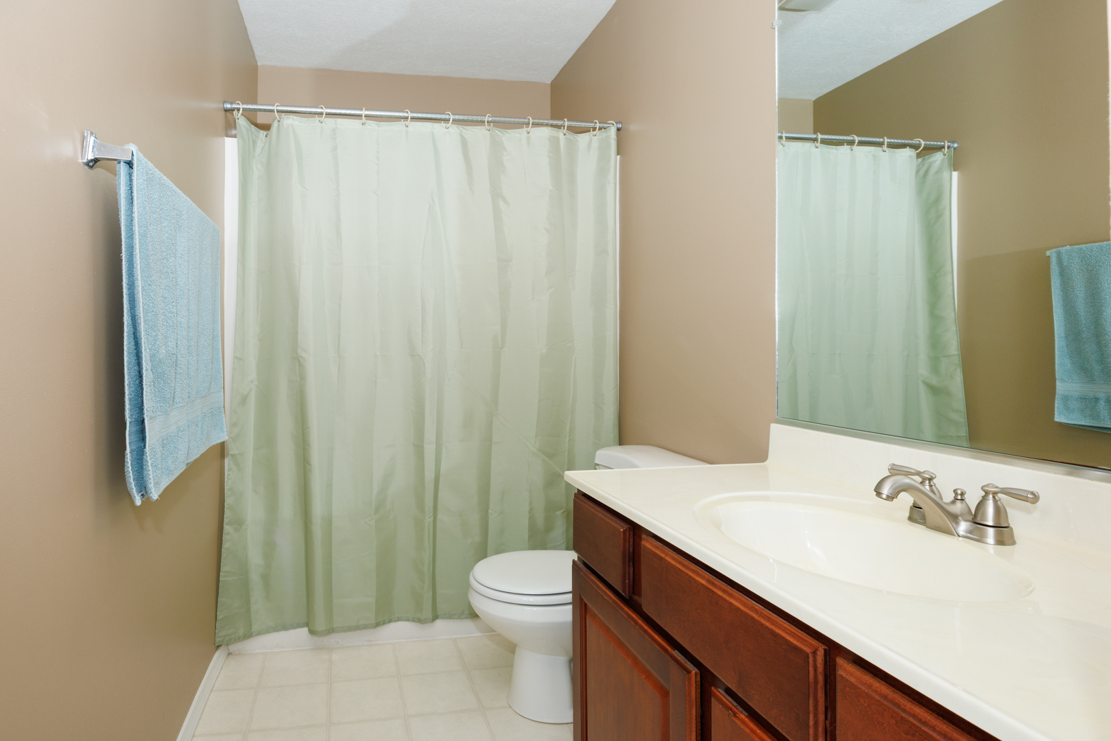 Listing images
