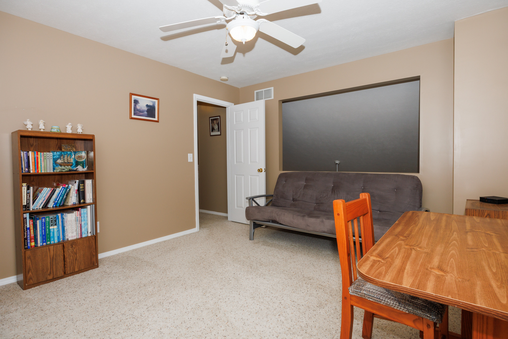 Listing images