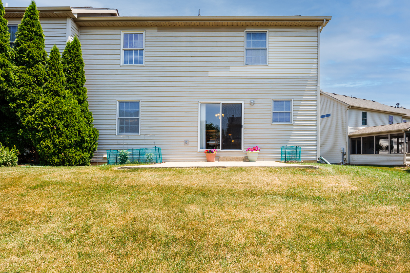 Listing images