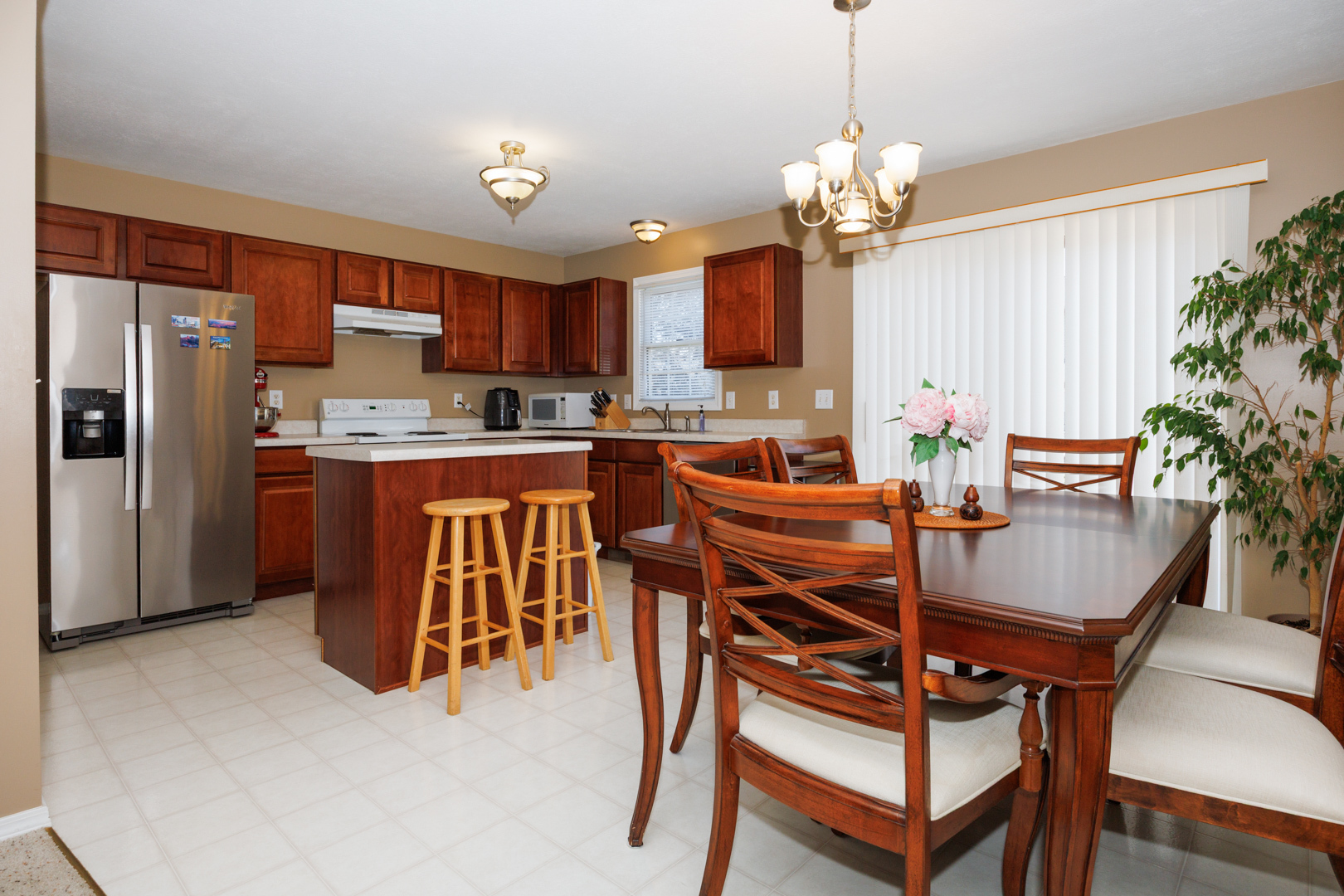Listing images