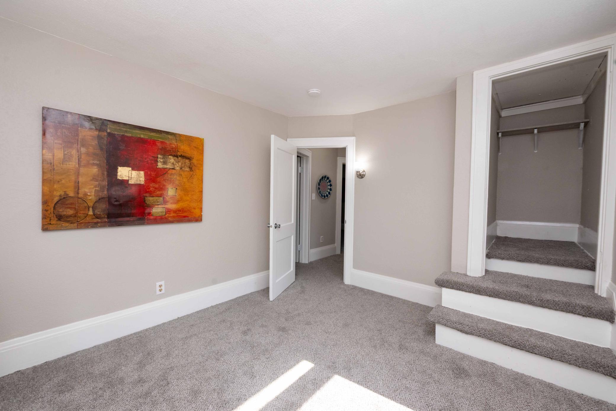 Listing images