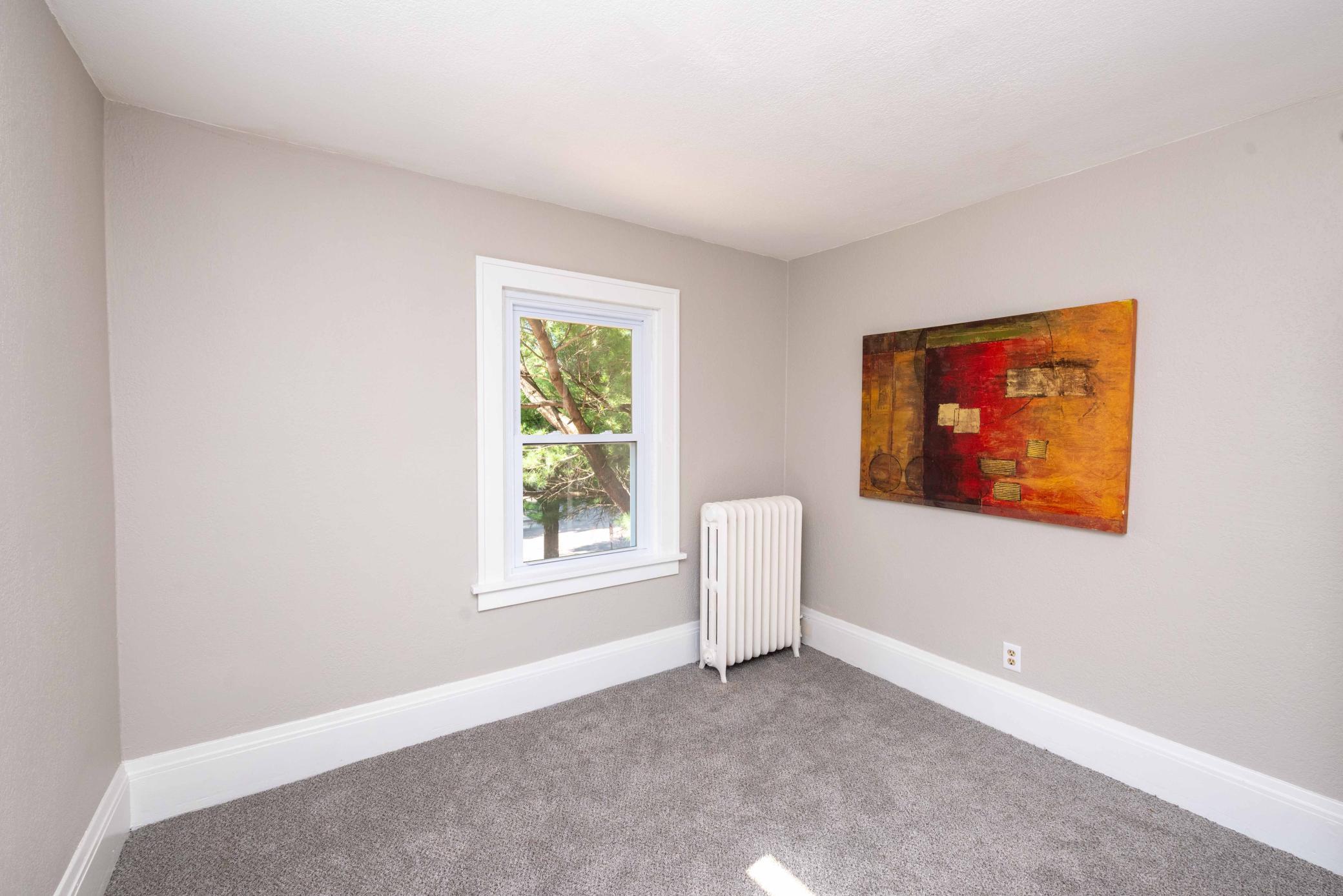 Listing images