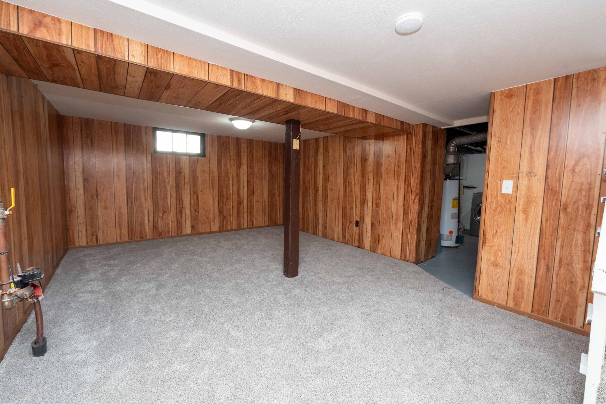 Listing images