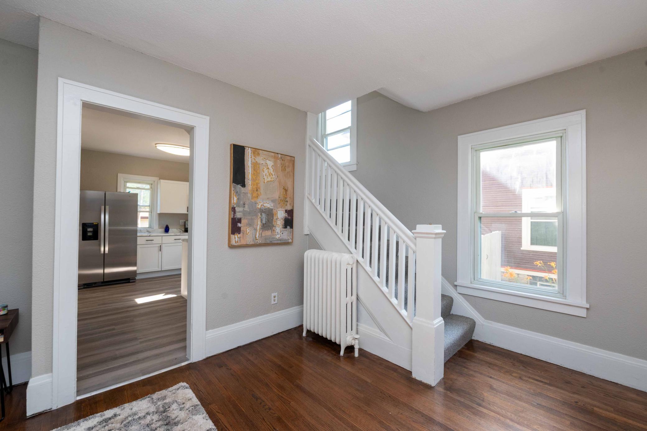 Listing images