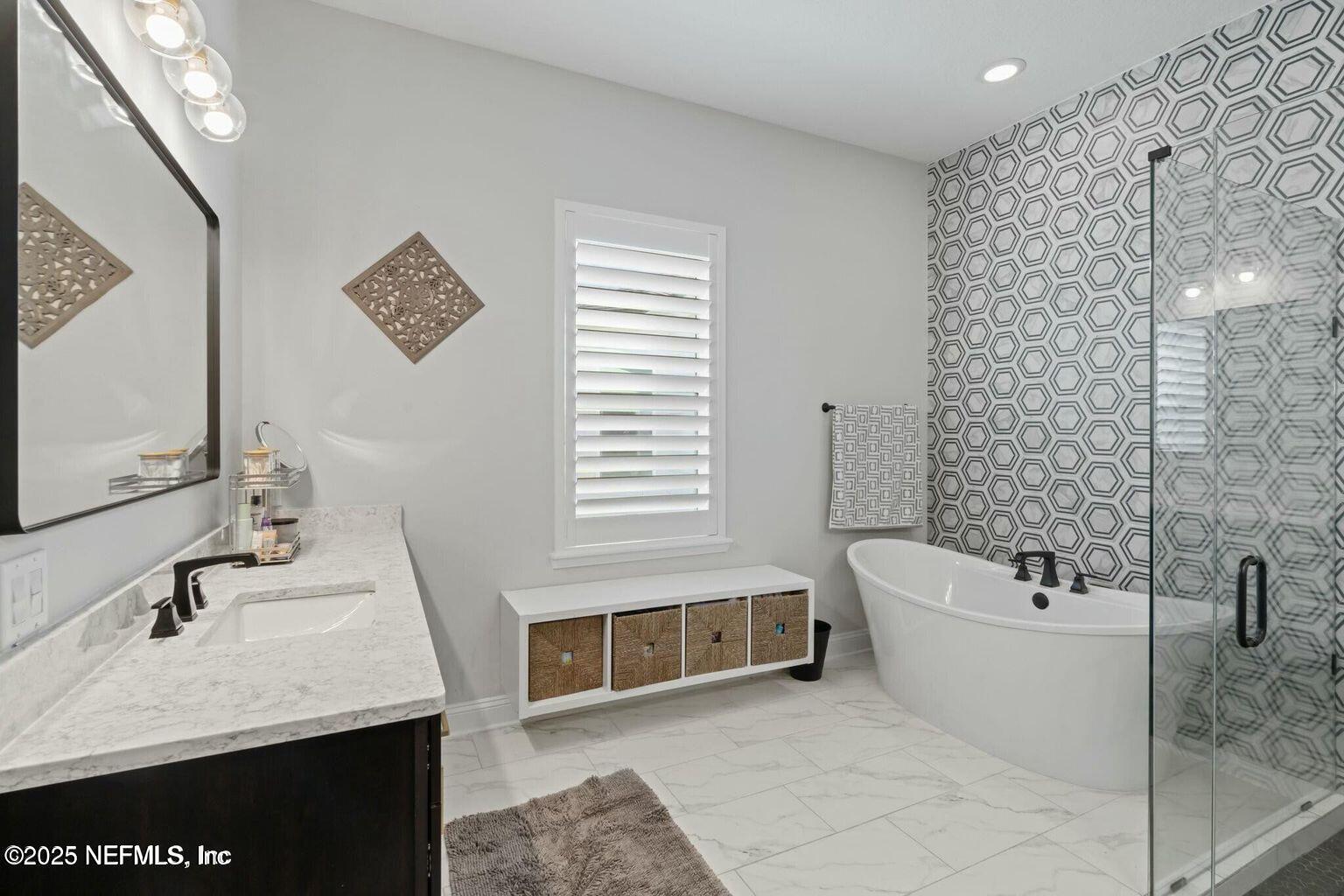 Listing images