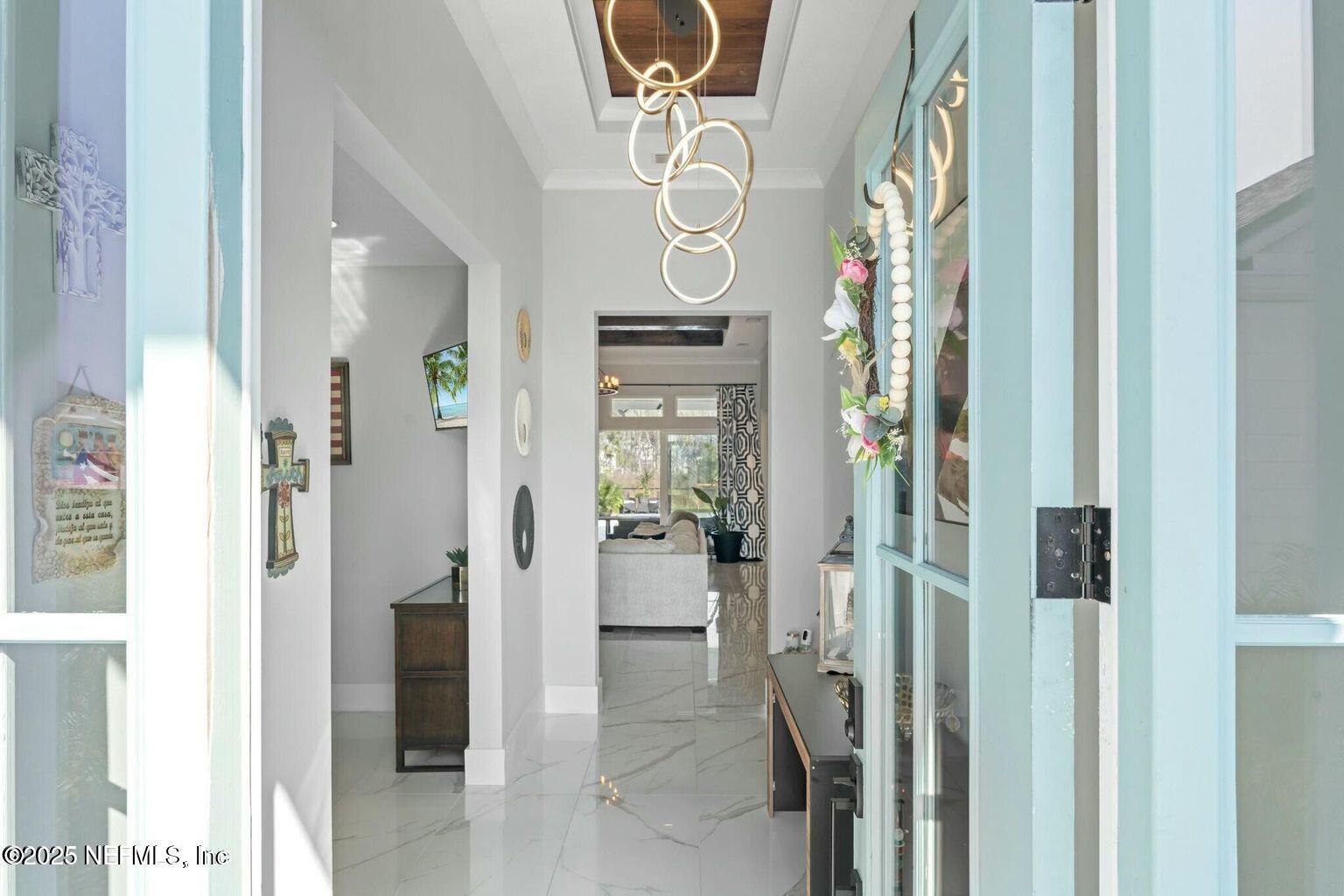 Listing images