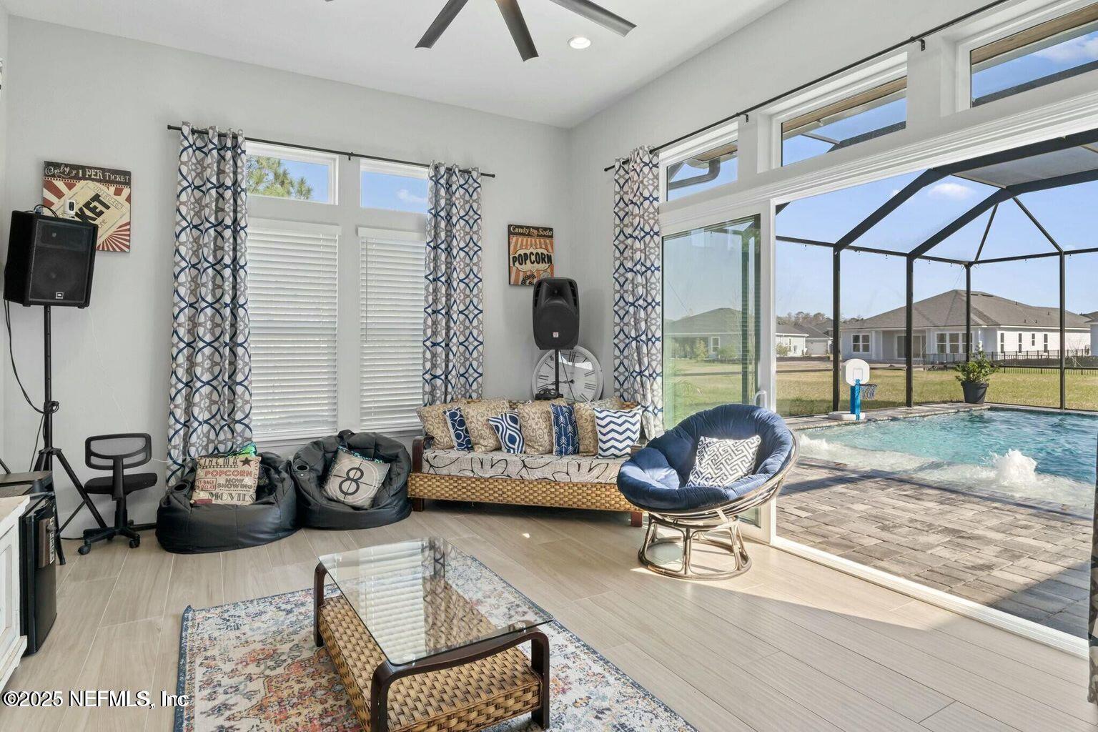 Listing images