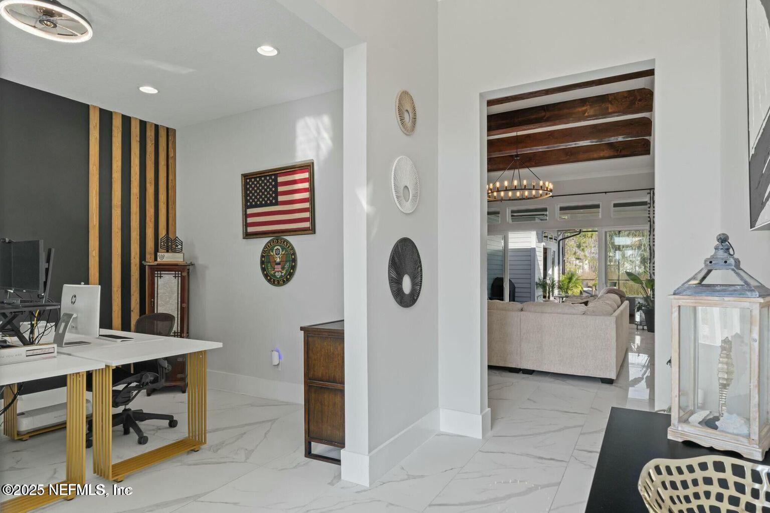 Listing images