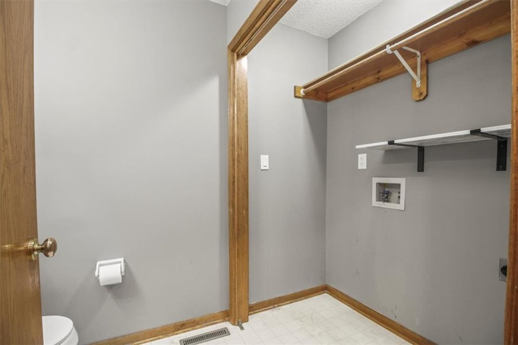Listing images