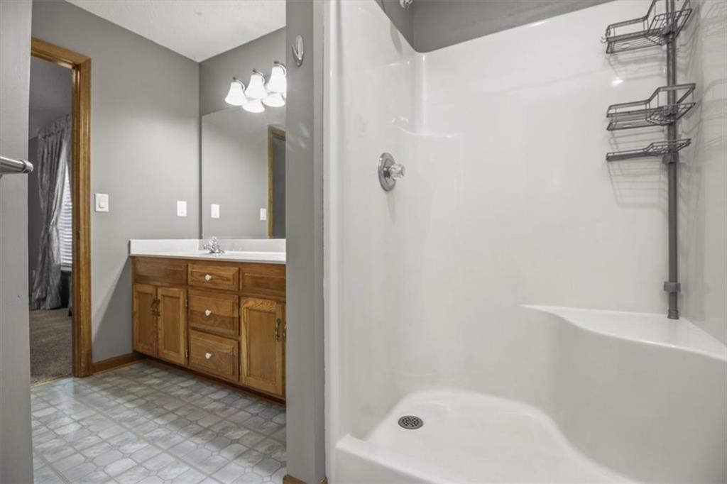 Listing images