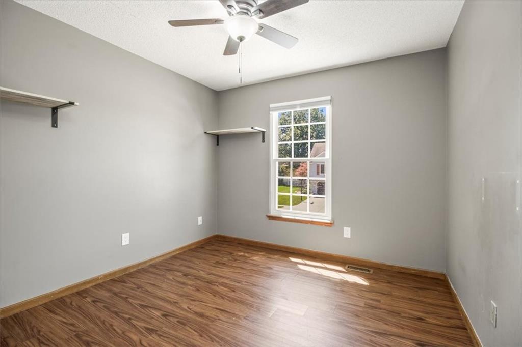 Listing images