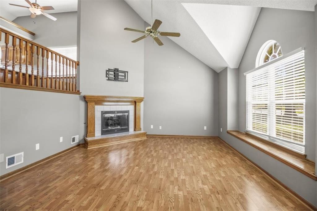 Listing images