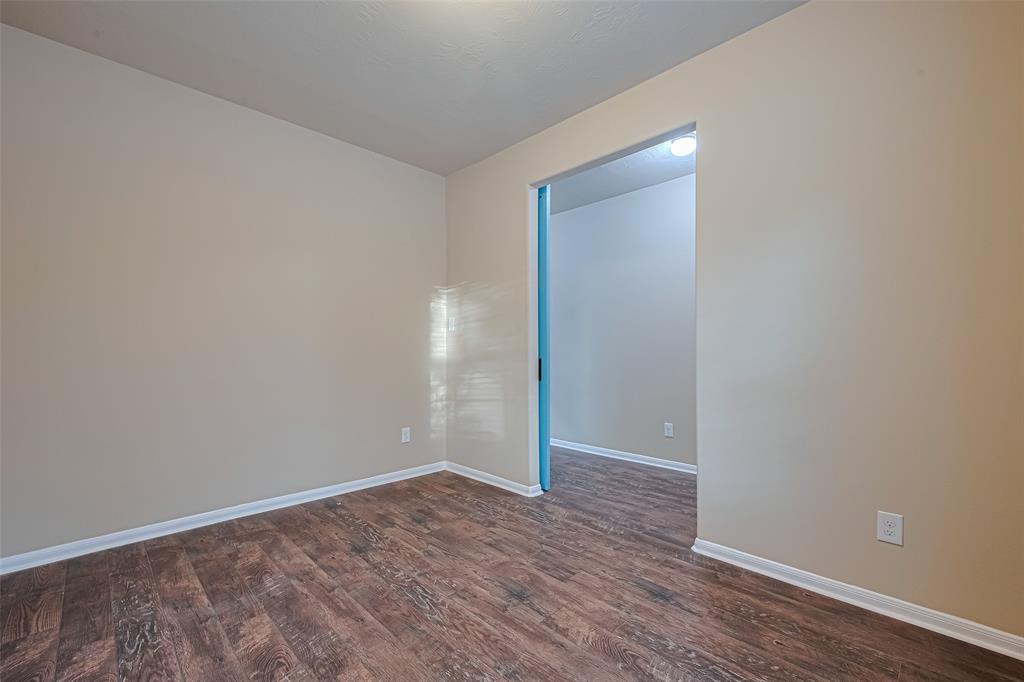 Listing images