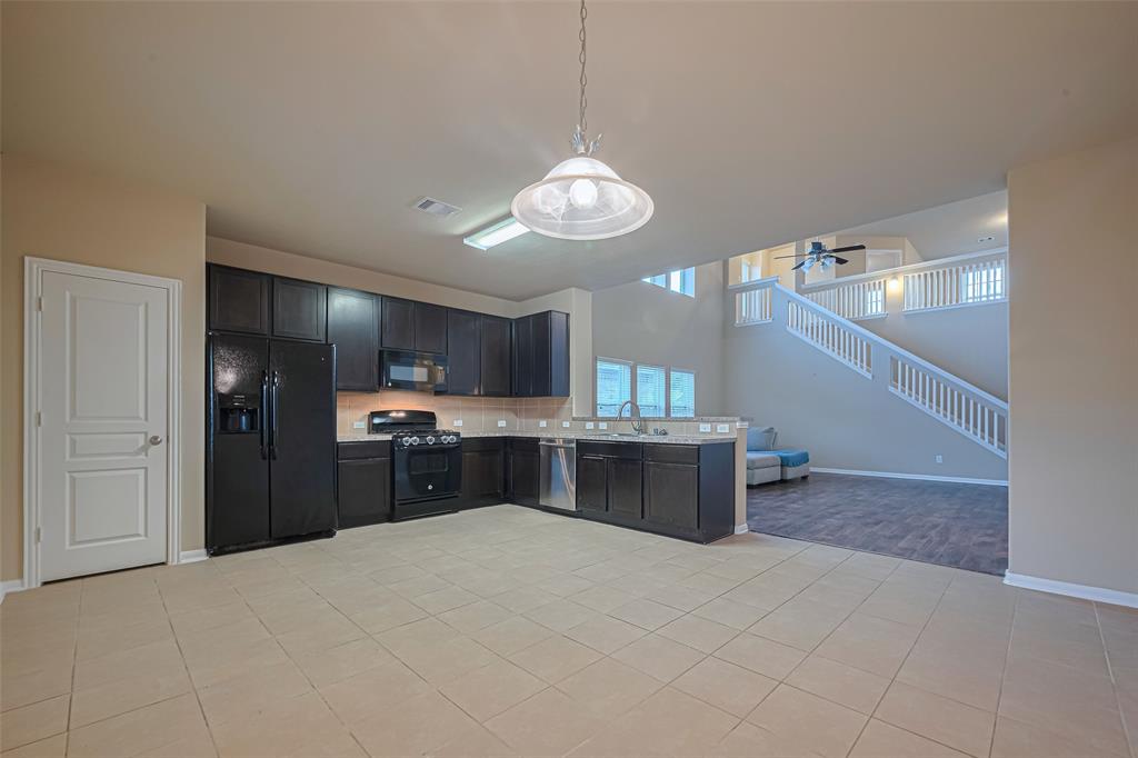 Listing images