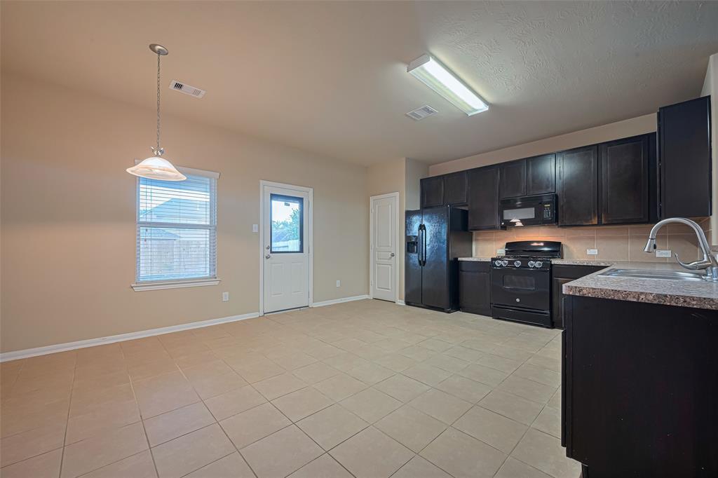 Listing images