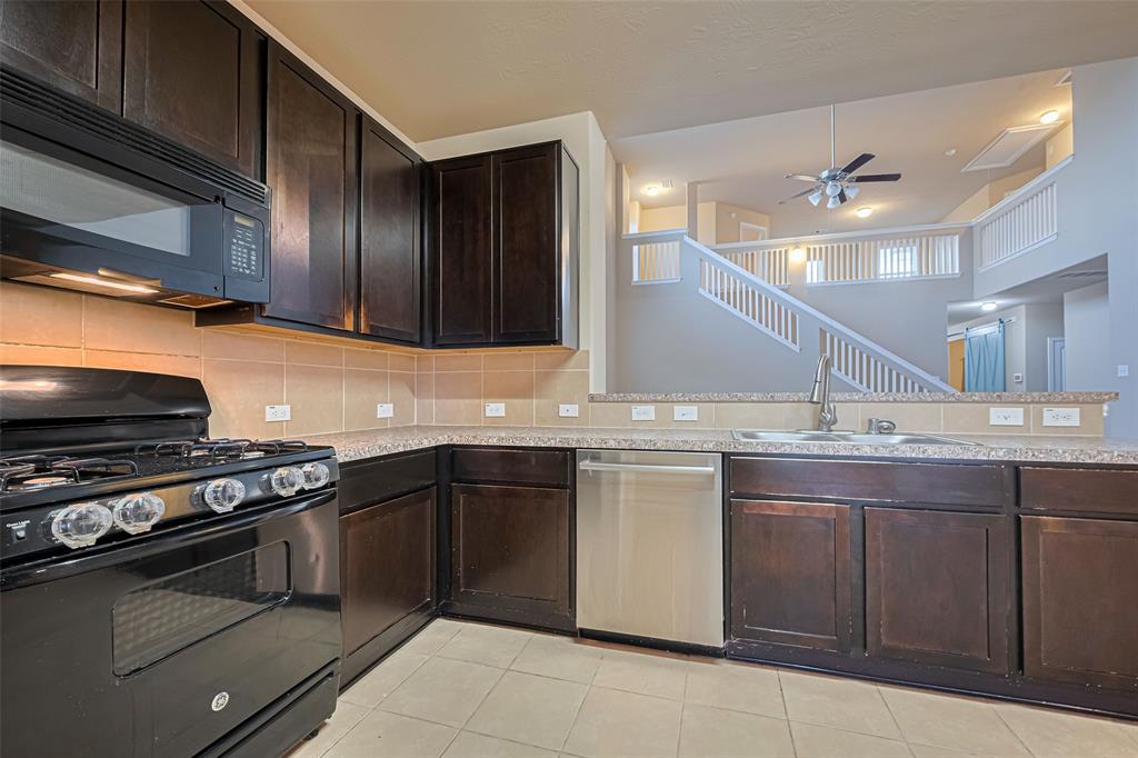 Listing images