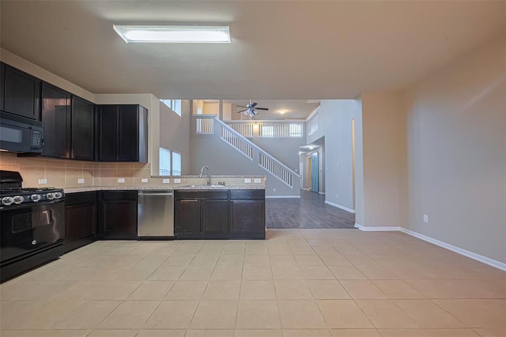 Listing images