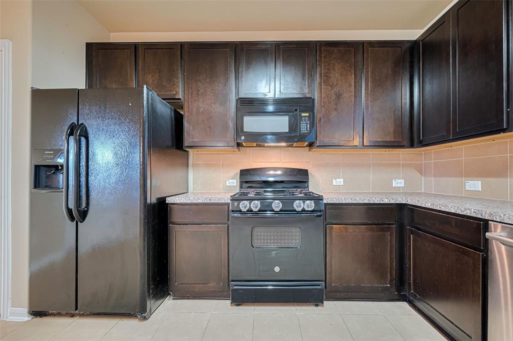 Listing images
