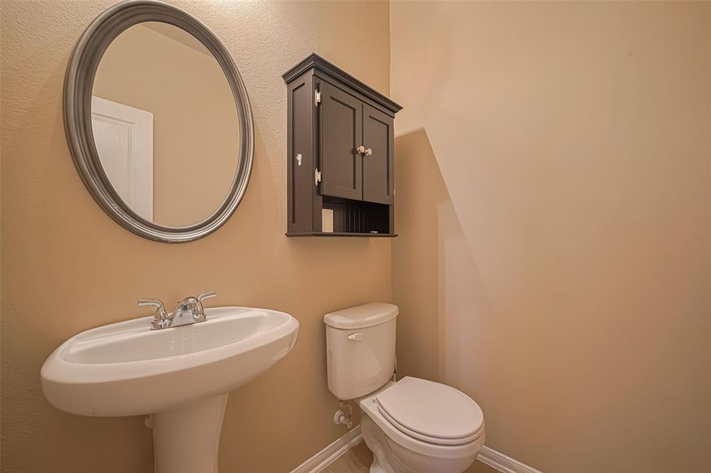 Listing images