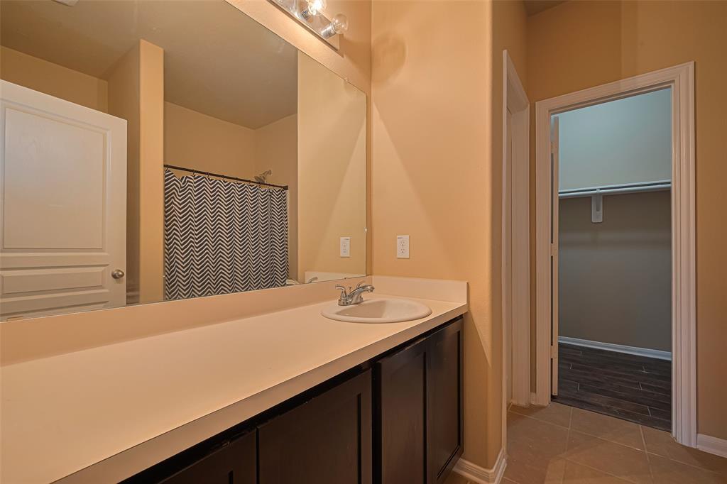 Listing images