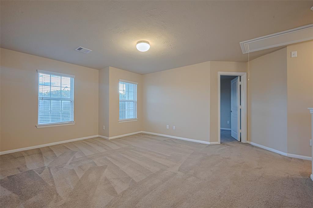 Listing images