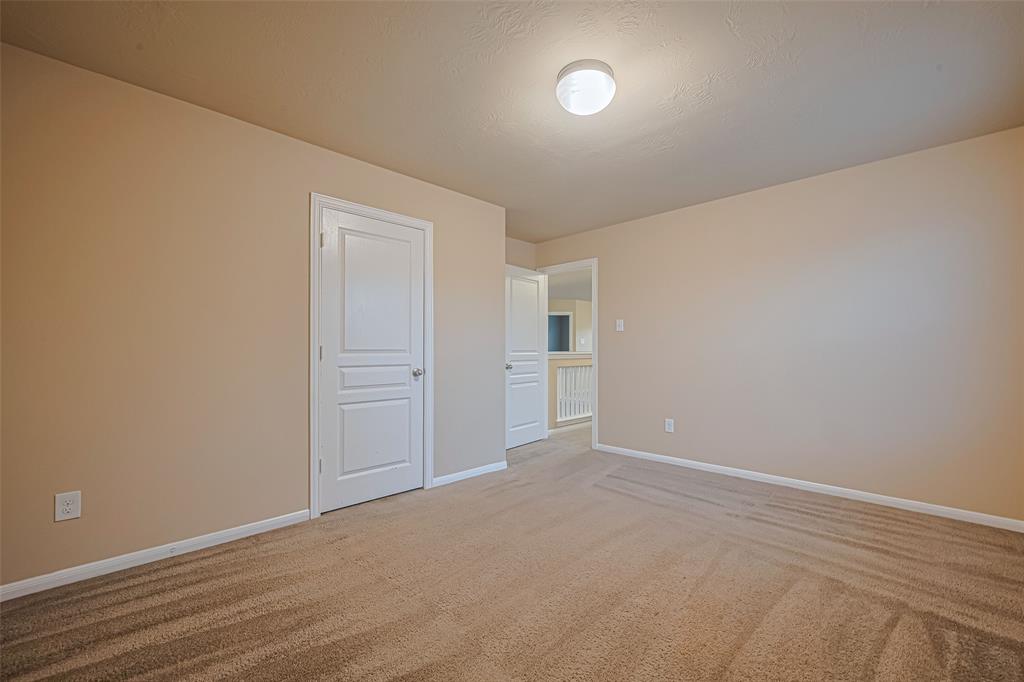 Listing images