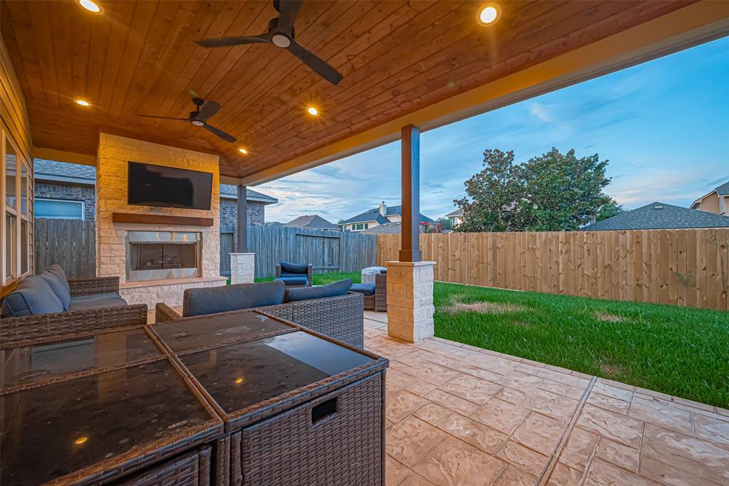 Listing images