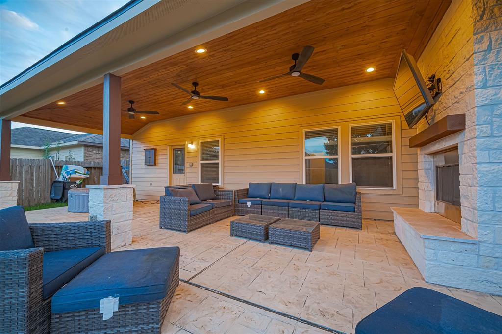 Listing images