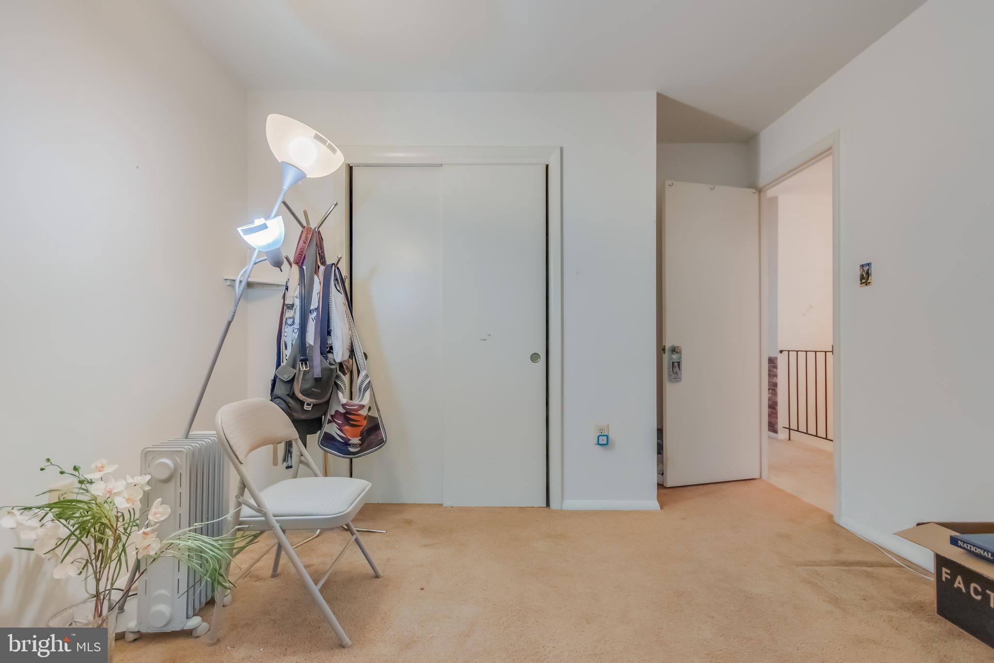 Listing images