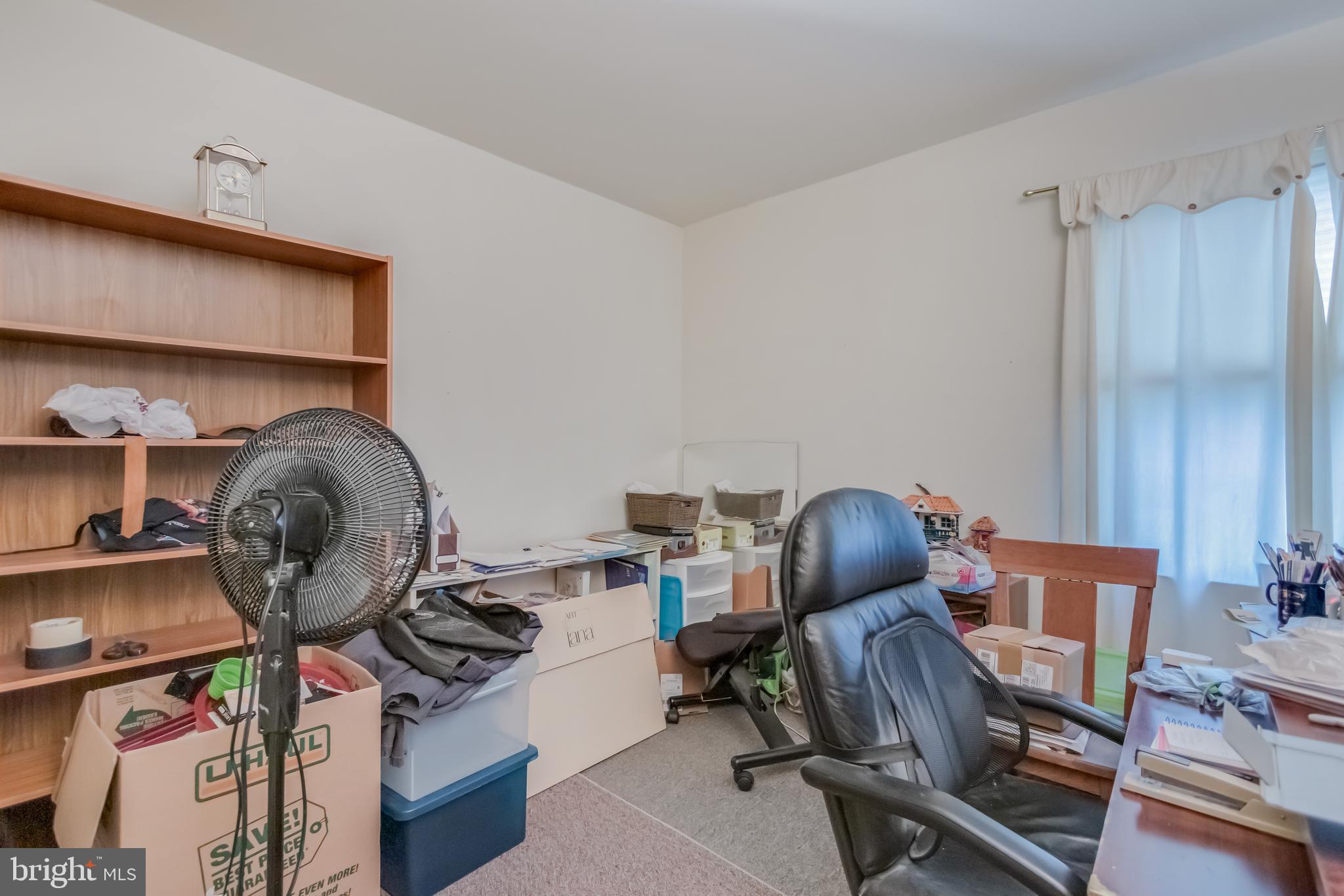 Listing images