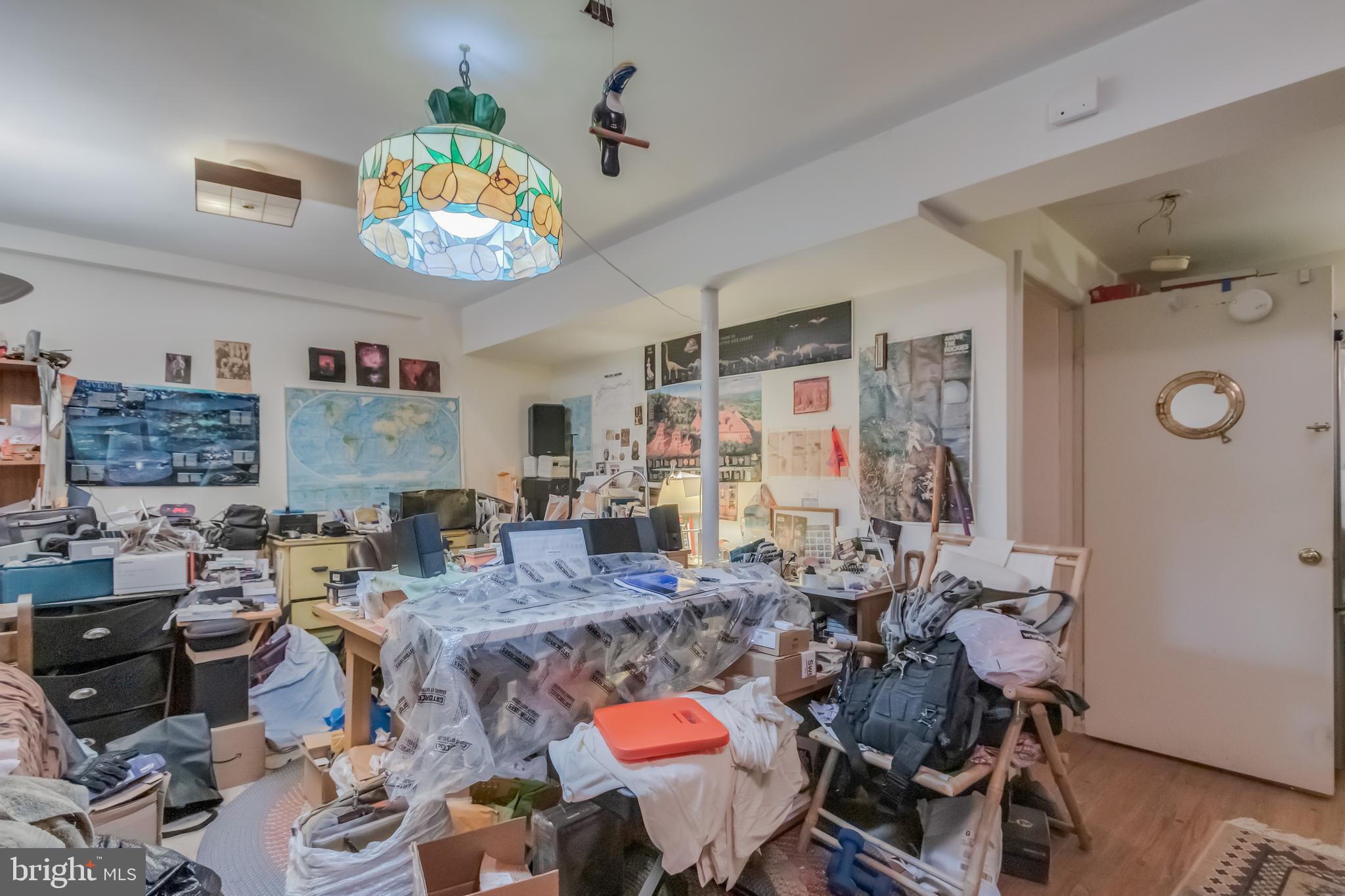 Listing images