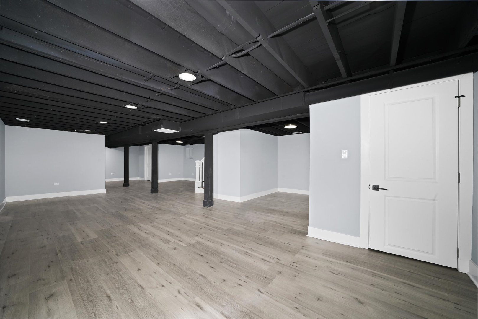 Listing images