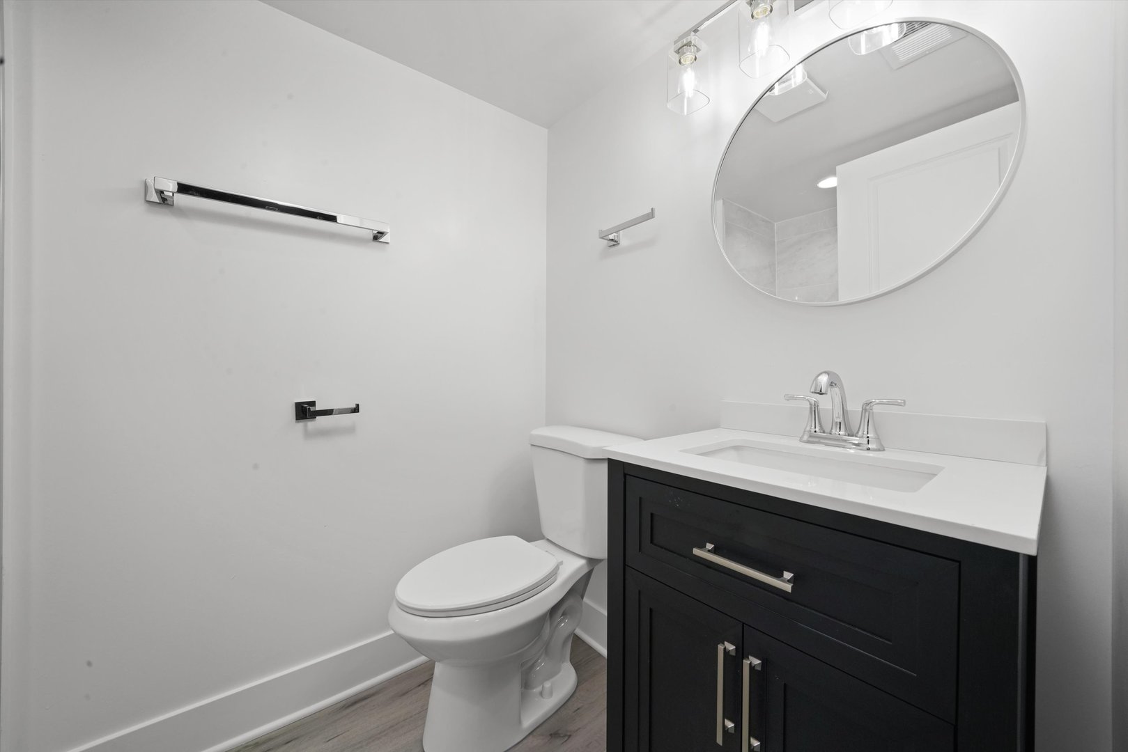 Listing images