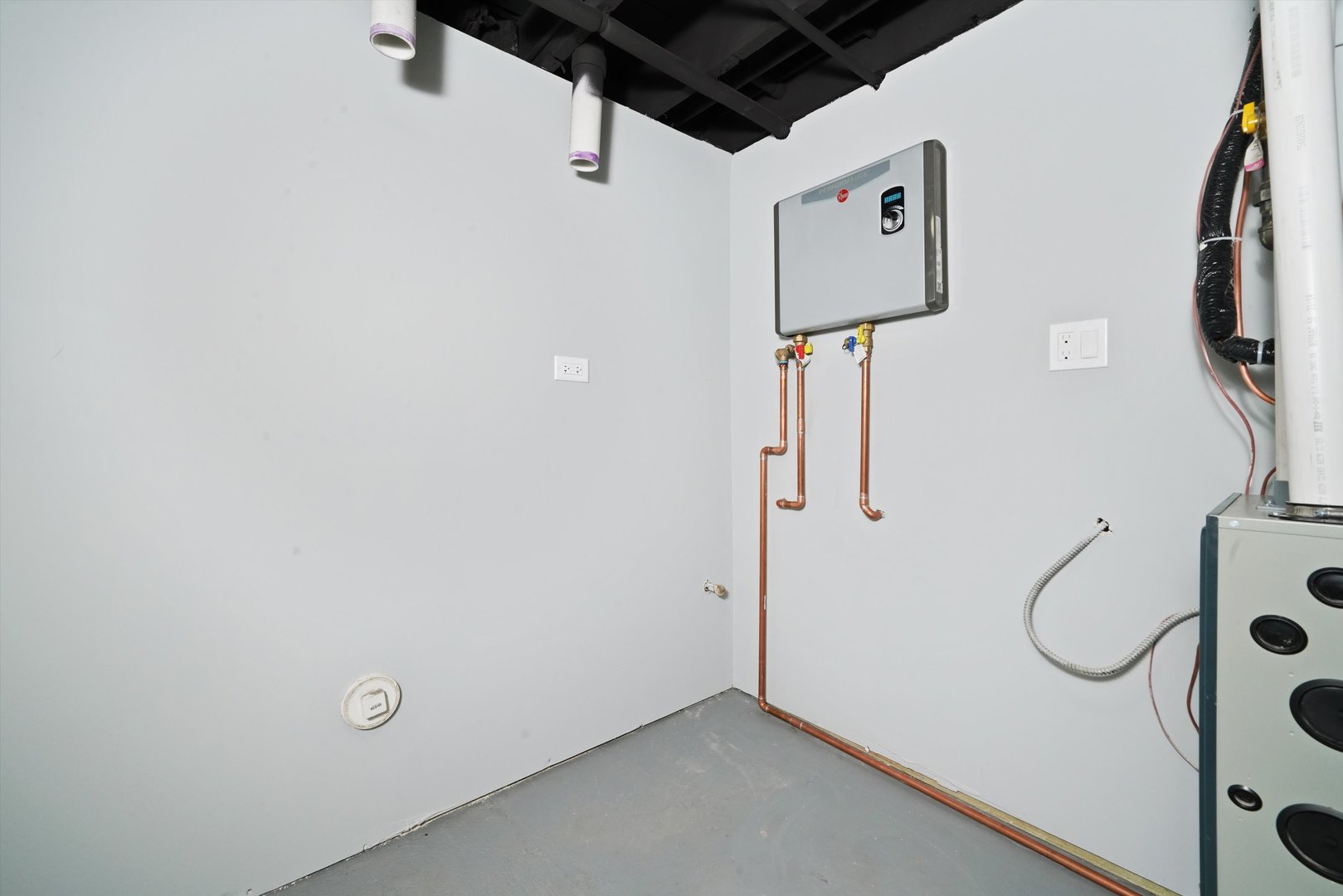 Listing images