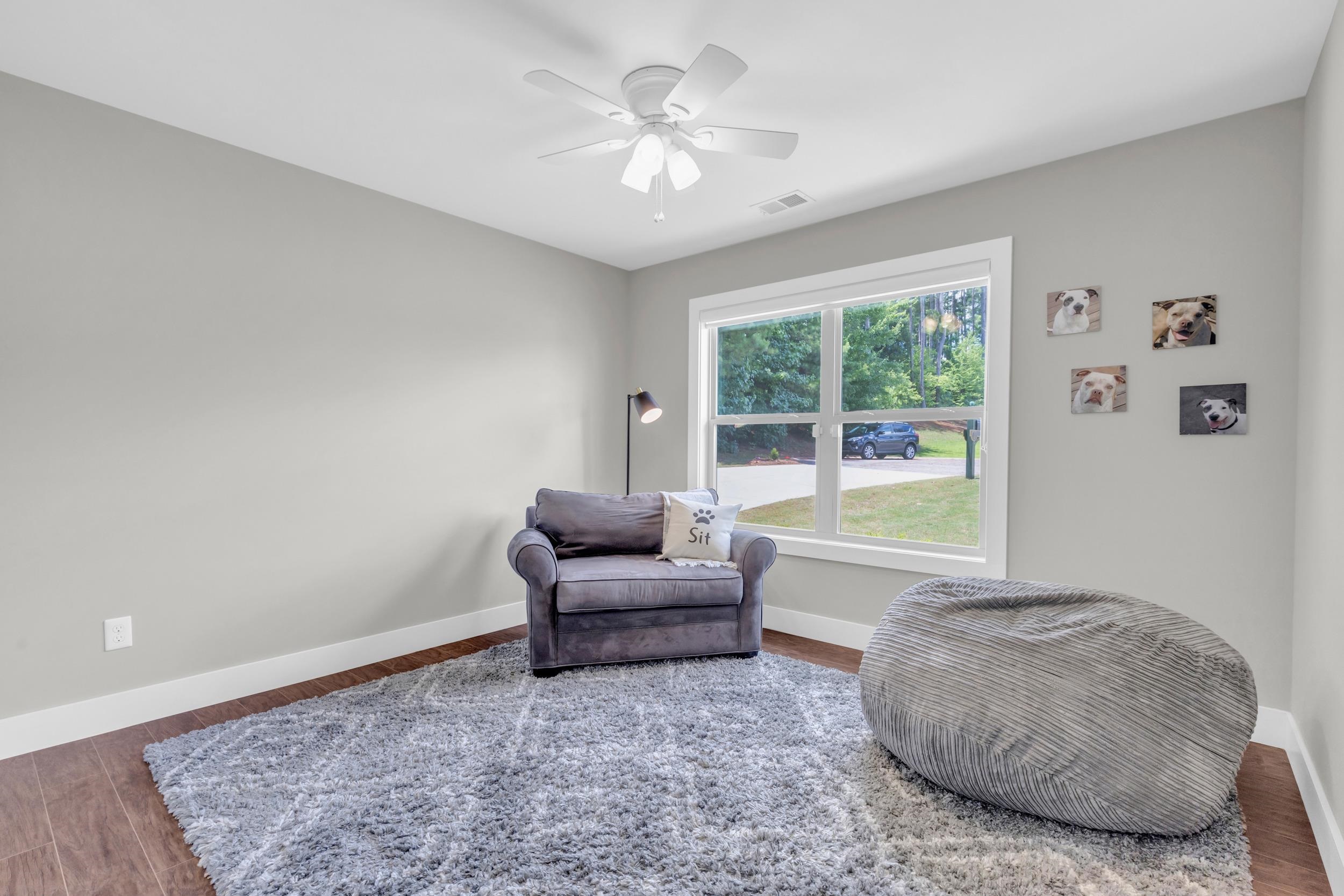Listing images