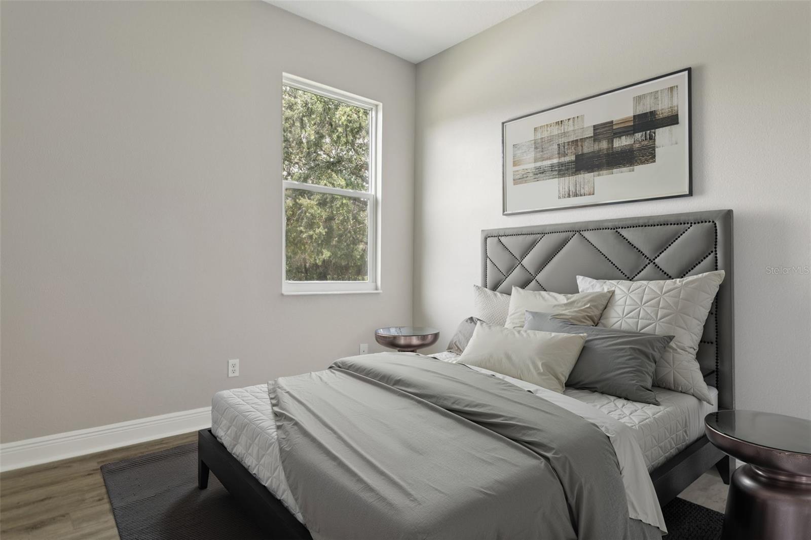 Listing images
