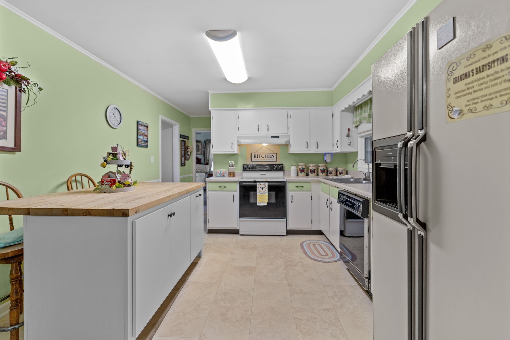 Listing images