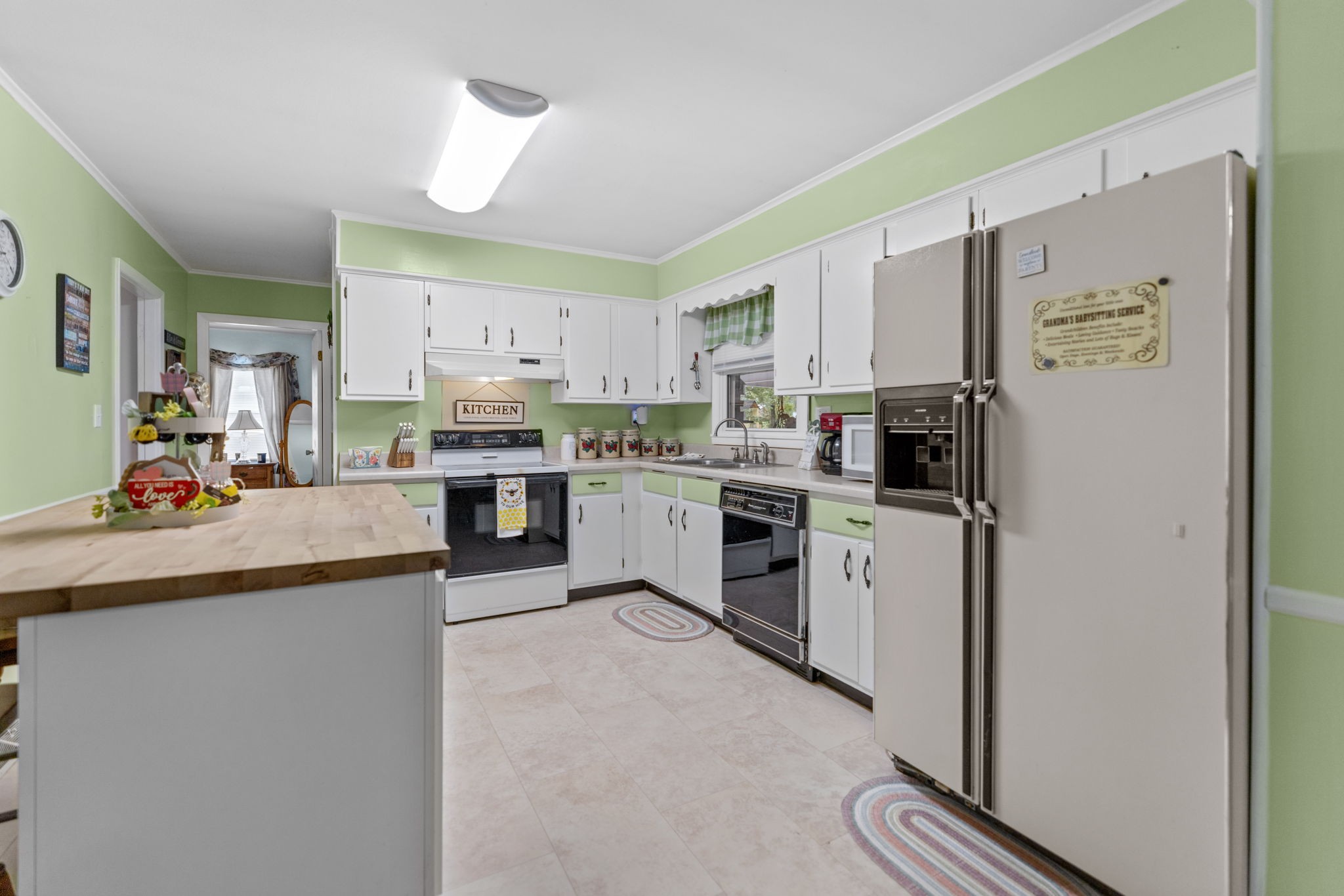 Listing images