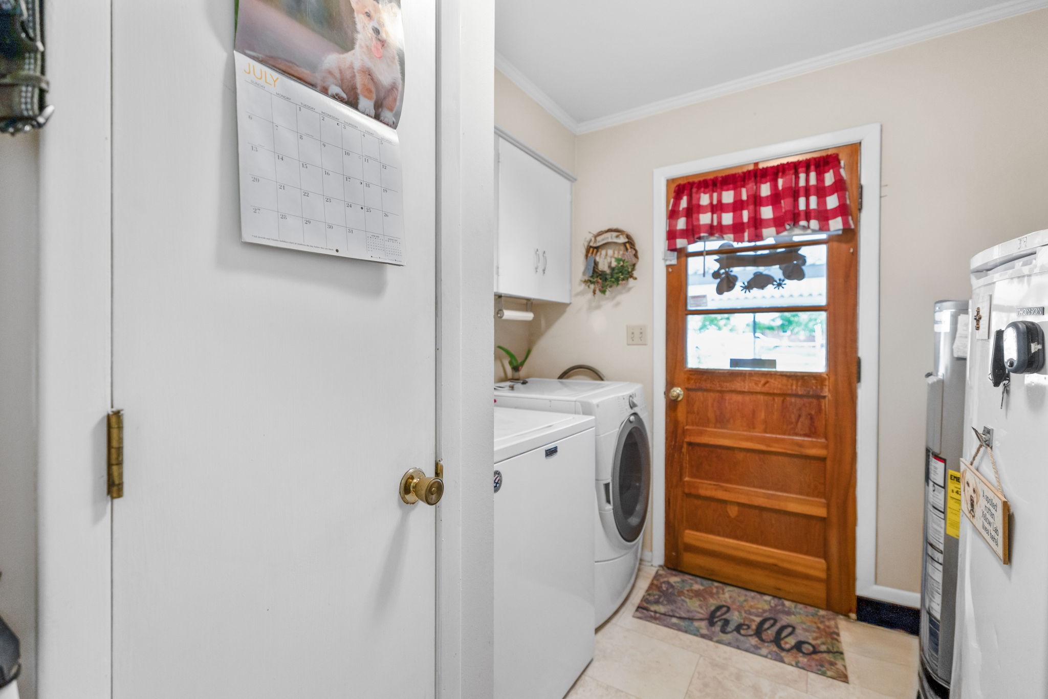 Listing images