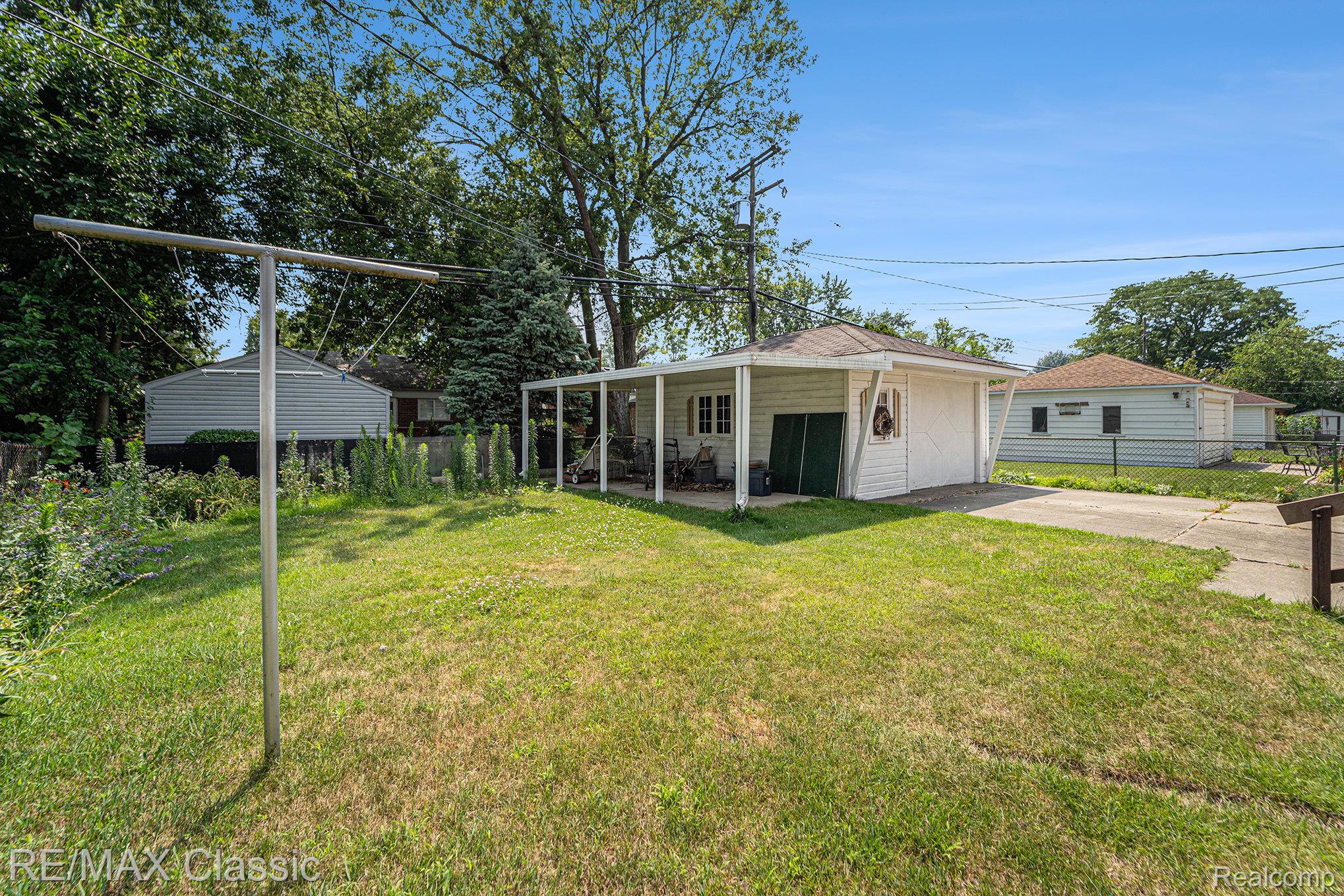 Listing images