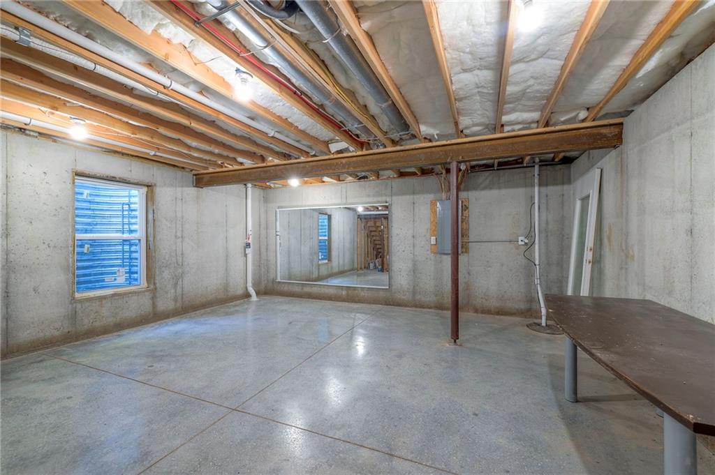 Listing images
