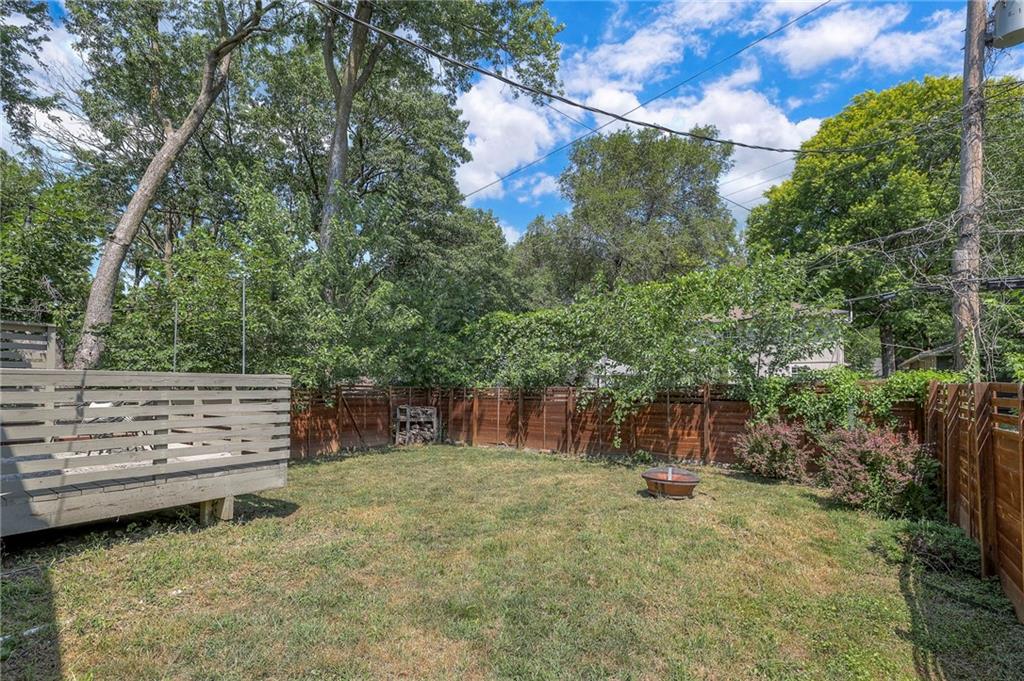 Listing images