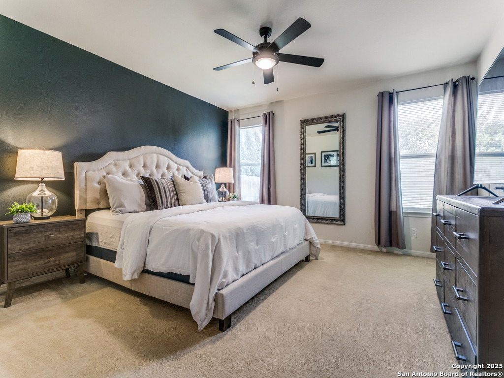 Listing images